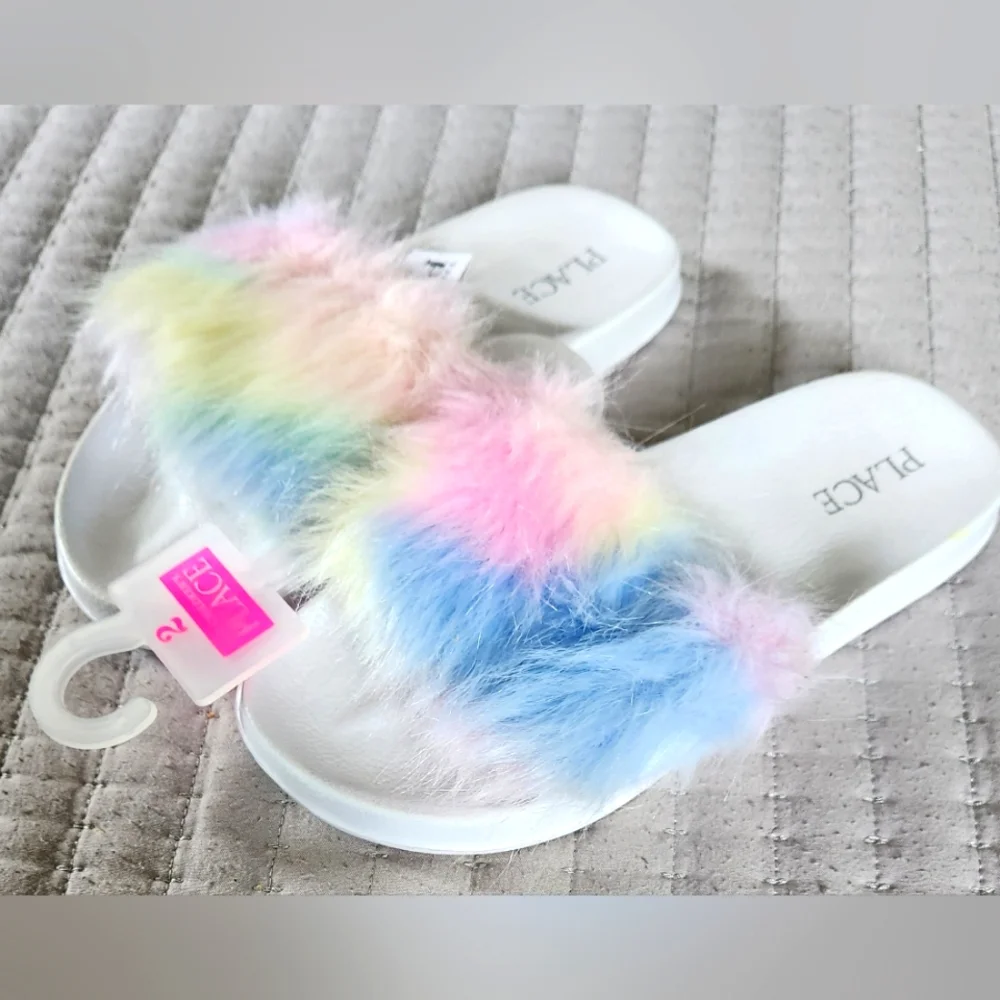 The Children's Place Girl's Faux Fur Sildes